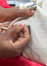 Load image into Gallery viewer, REVERSIBLE SKIRT- A3434 NAYNA MOR TIKDA