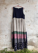 Load image into Gallery viewer, A3526 Ghero- Usha Tikda