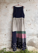 Load image into Gallery viewer, A3526 Ghero- Usha Tikda