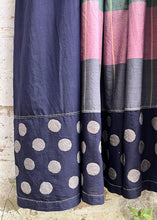 Load image into Gallery viewer, A3526 Ghero- Usha Tikda