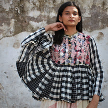 Load image into Gallery viewer, "Sumi Kediyu" (Kala)