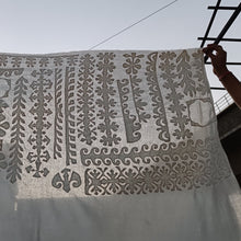 Load image into Gallery viewer, "Dadi border yardage"