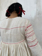 Load image into Gallery viewer, "Liti Par Daano Kediyu"