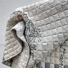 Load image into Gallery viewer, "Rafiq Ni Sujni - Ek Rang Bawaliyo Quilt" (Grey)