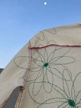 Load image into Gallery viewer, Unisex shirt- Doodle flower