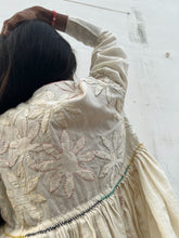 Load image into Gallery viewer, "Sumi Kediyu" (Kora)