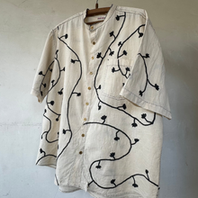 Load image into Gallery viewer, &quot;Pakko Trikon Flower - Unisex Shirt&quot;
