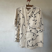 Load image into Gallery viewer, &quot;Pakko Trikon Flower - Unisex Shirt&quot;
