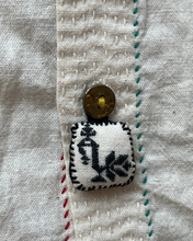 Load image into Gallery viewer, Suf Insect Badges
