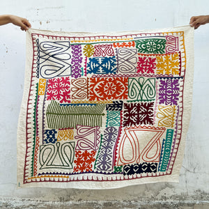 "Juni Traditional Quilt"