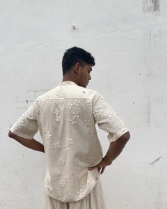 "Char Patti Phool -Unisex Shirt"