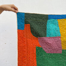 Load image into Gallery viewer, &quot;Juni Traditional Quilt&quot;
