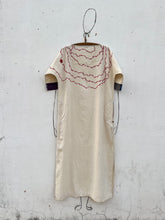 Load image into Gallery viewer, &quot;Pakko Litti Kaftan&quot;
